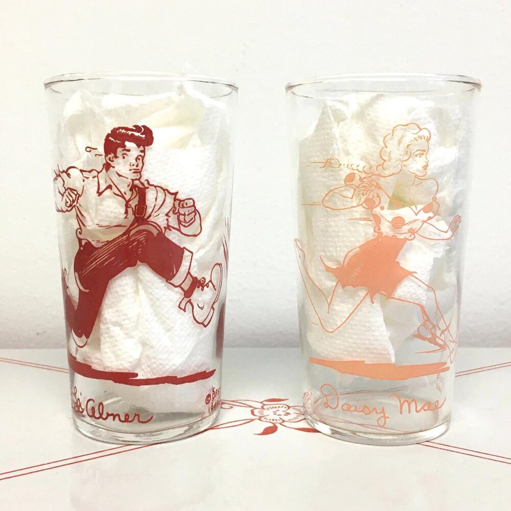 Two Vintage 1949 Al Capp "Li'l Abner & Daisy Mae" Drinking Glasses